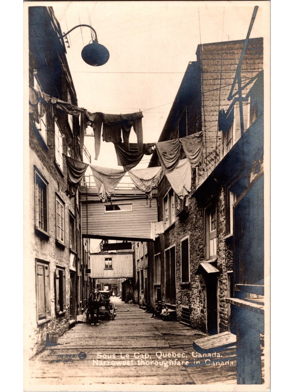 Sous Le Cap, Quebec, Canada (Narrowest thoroughfare in Canada) Postcard